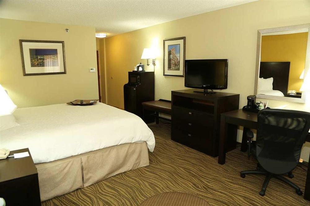 Hampton Inn Nashville-I-24 Hickory Hollow Стая снимка